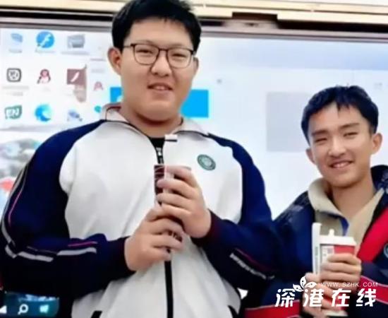湖北高二学生参加高考 数学满分 网友：学霸就是学霸，未来可期！ (https://www.olegood.com/) hota 第1张